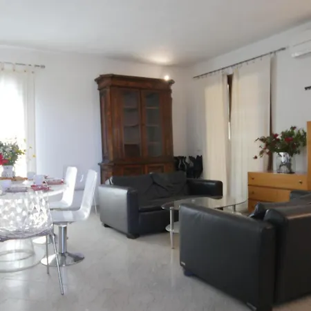 - Retreat Apartment